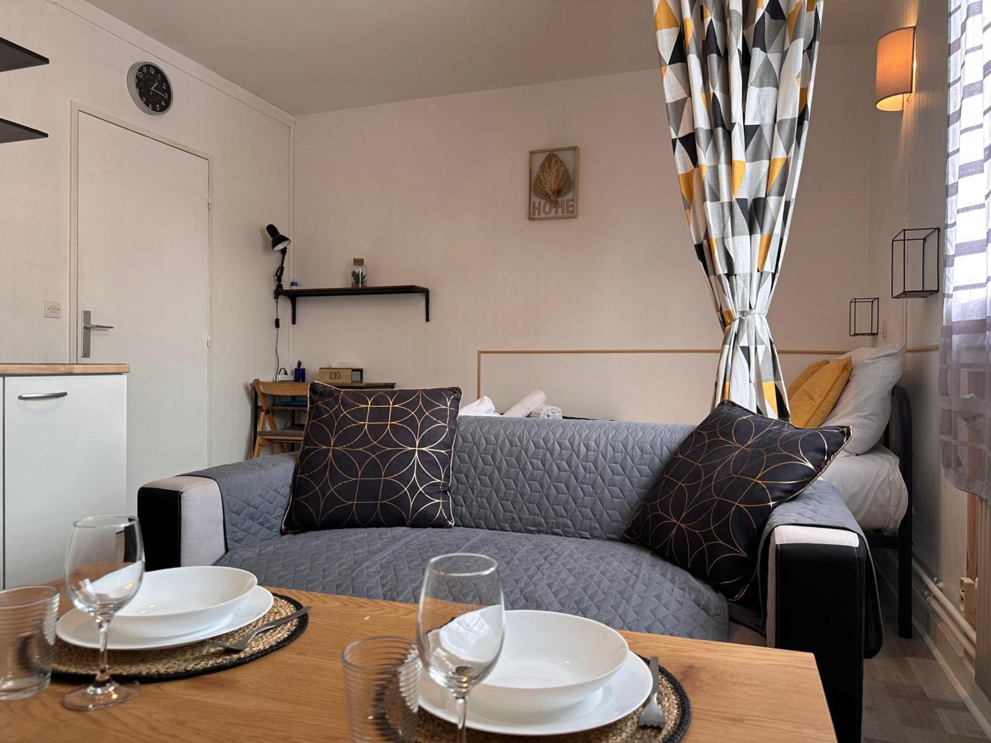 Orleans Centre Proche Gare - Appartement Fonctionnel Residence Calme Parking Prive Gratuit - Le Central Elegance Exterior foto